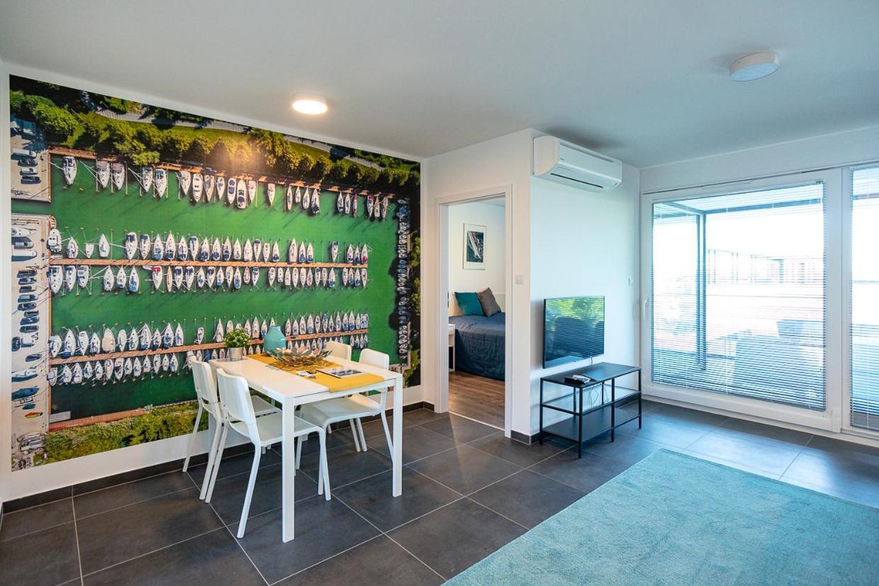 Marina Apartman Hotel บาลาตอนเซเมช ภายนอก รูปภาพ