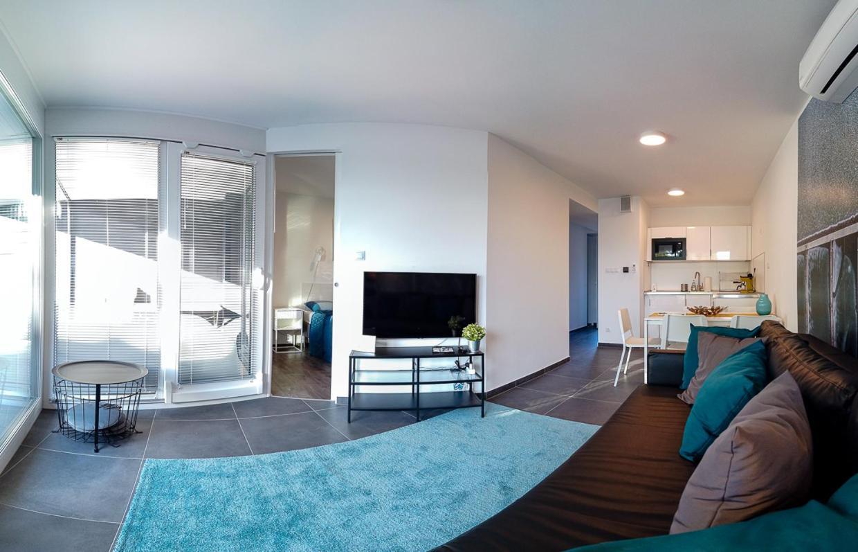 Marina Apartman Hotel บาลาตอนเซเมช ภายนอก รูปภาพ