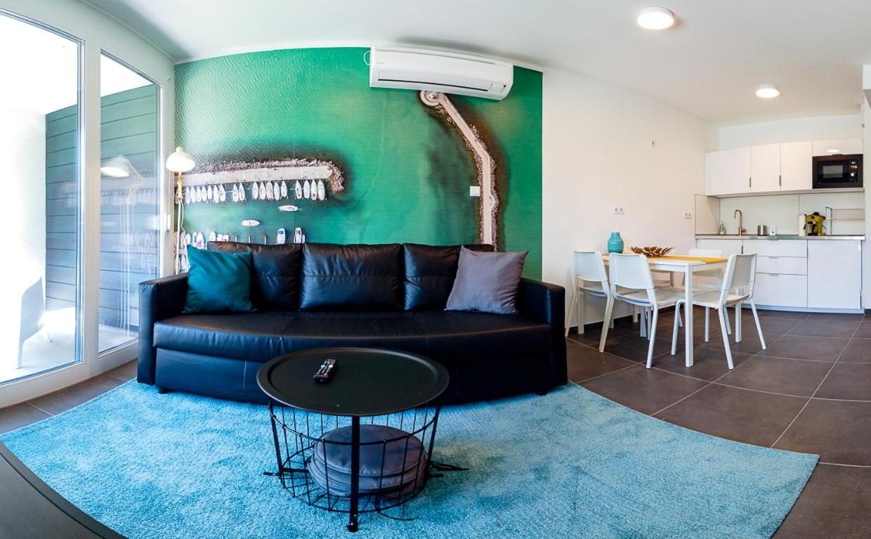 Marina Apartman Hotel บาลาตอนเซเมช ภายนอก รูปภาพ