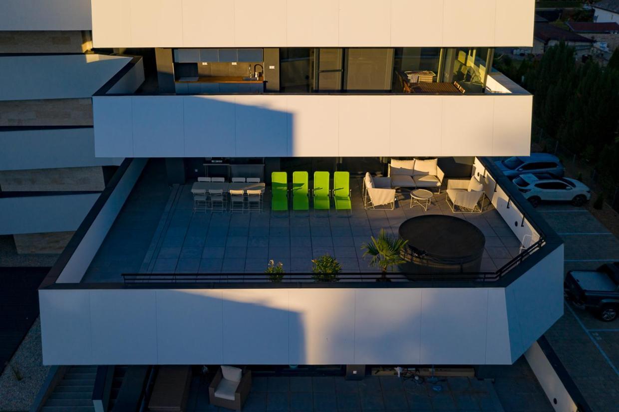 Marina Apartman Hotel บาลาตอนเซเมช ภายนอก รูปภาพ